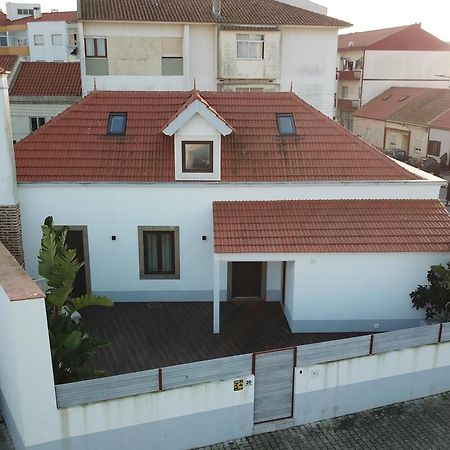 Surfsoul Guesthouse - Bed And Breakfast Пениши Экстерьер фото