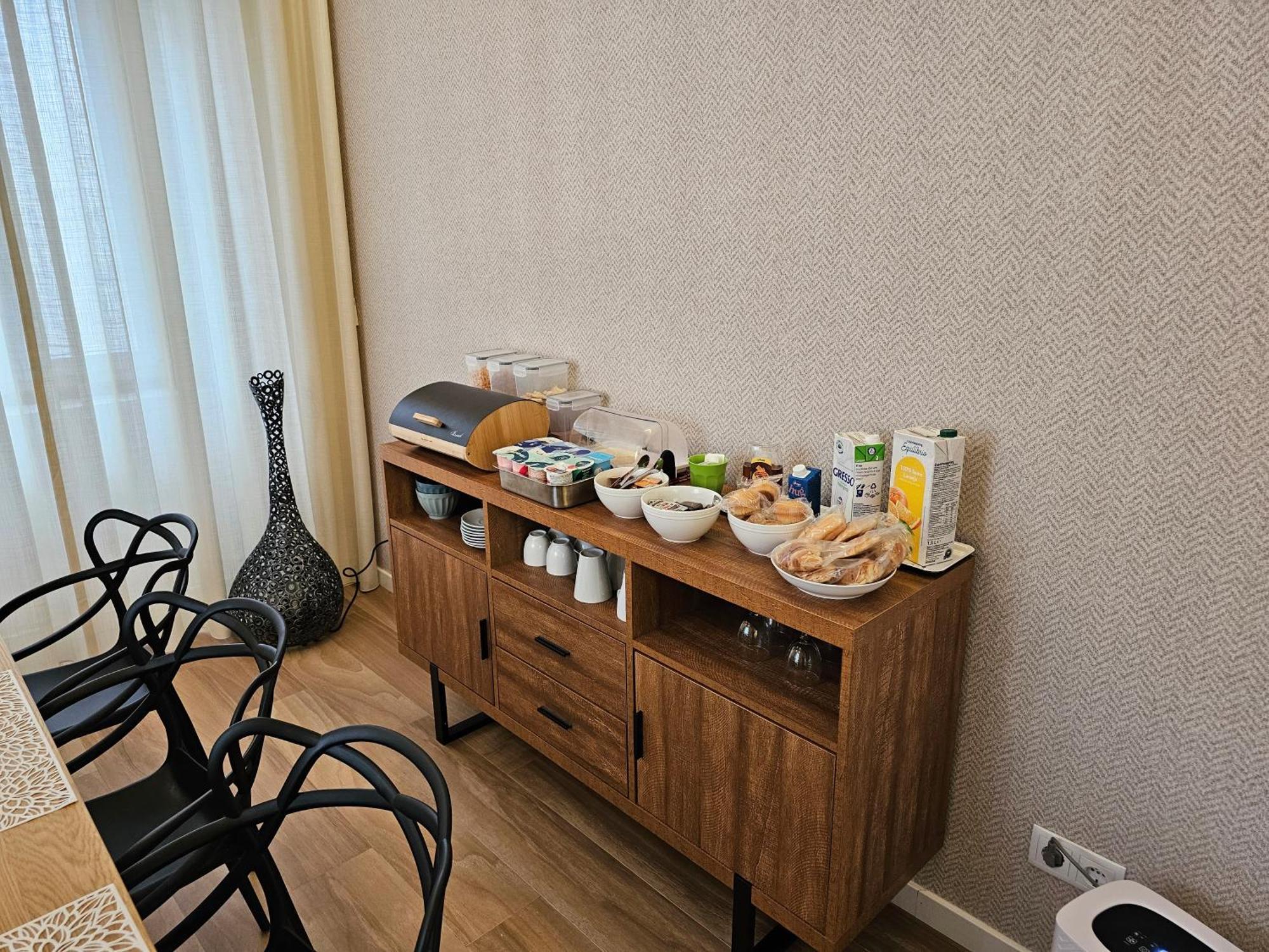 Surfsoul Guesthouse - Bed And Breakfast Пениши Экстерьер фото