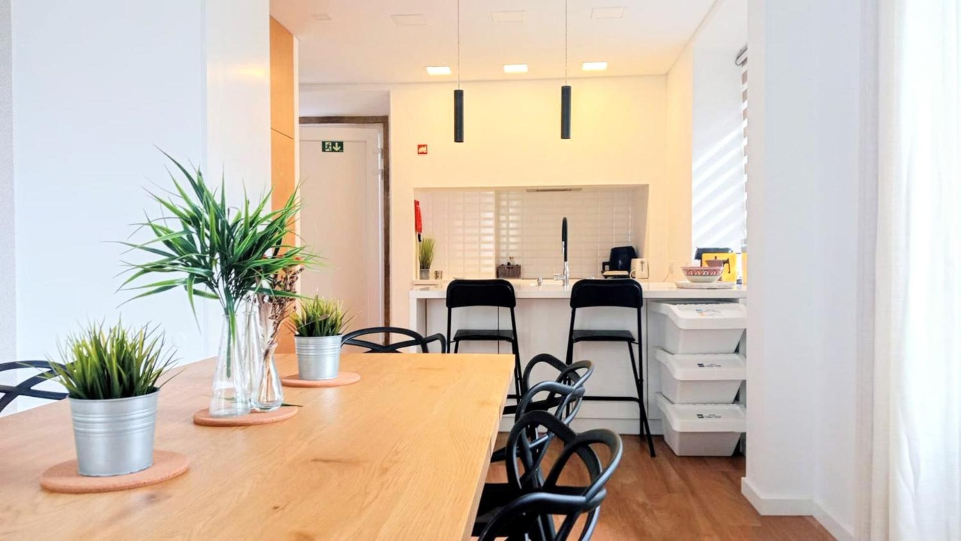 Surfsoul Guesthouse - Bed And Breakfast Пениши Экстерьер фото